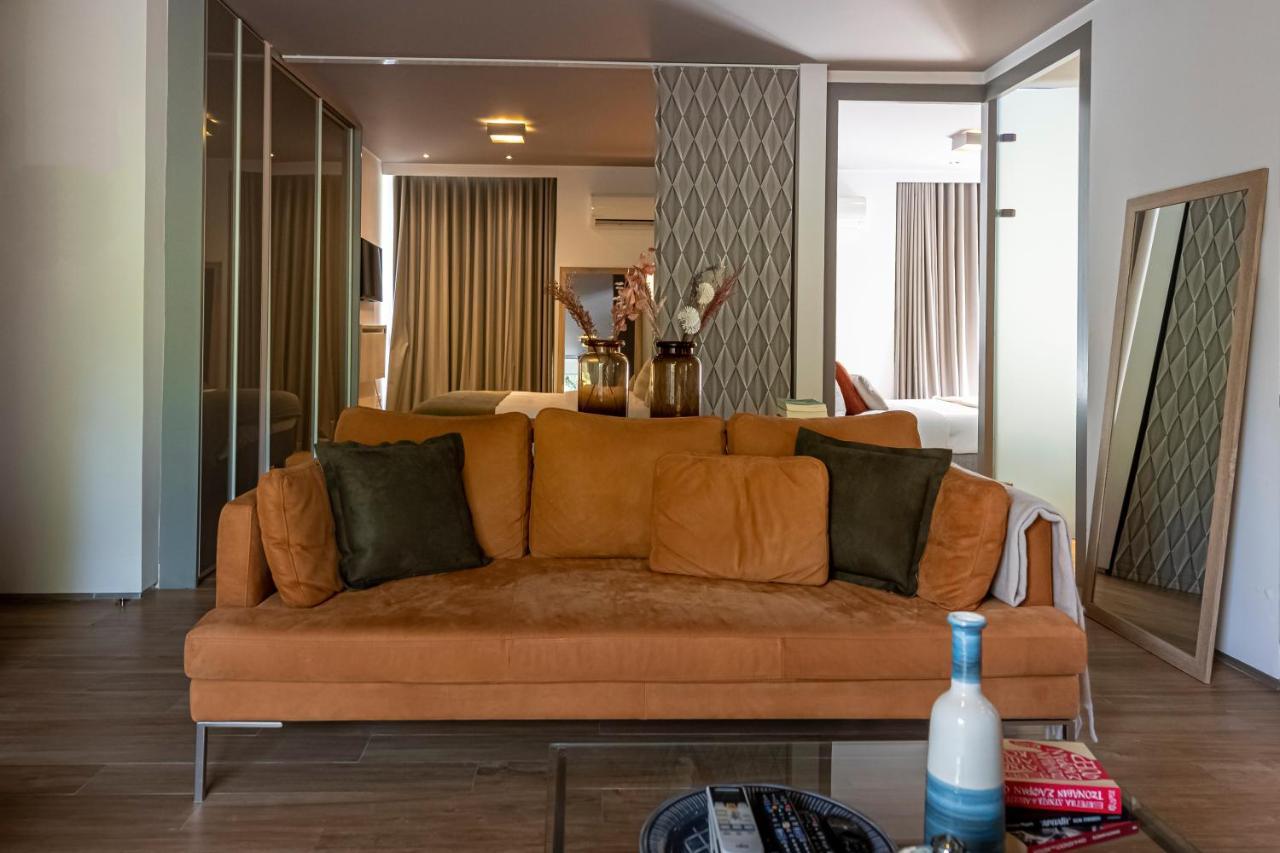 Phaedrus Living: Luxury Flat Vouliagmeni Apartment Atena Exterior foto